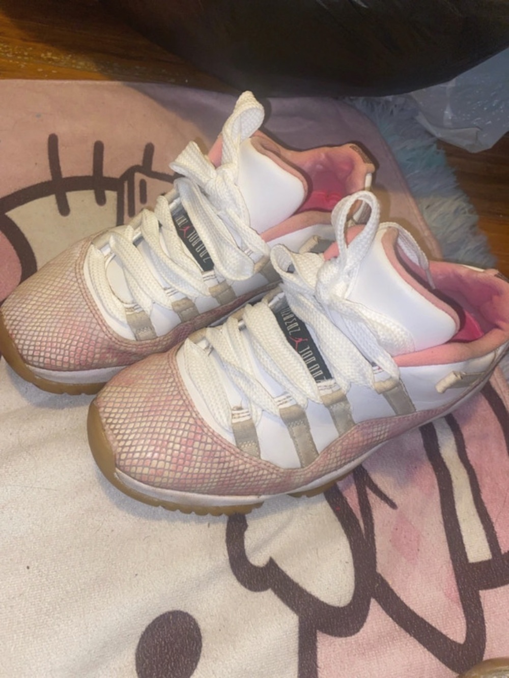 Jordan pink snakeskin White & Pink Low-Top Sneakers